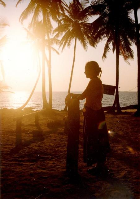 Mutter im Sonnenuntergang.jpg