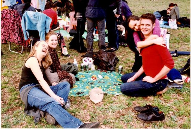 in Yoyogi Park with Bianca and Christiane.jpg